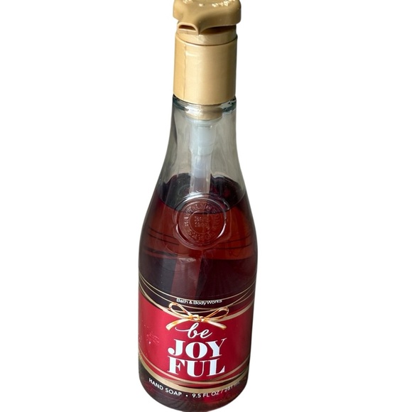 Bath & Body Works Be Joyful Hand Soap Holiday Christmas 9.5 oz - Picture 1 of 7